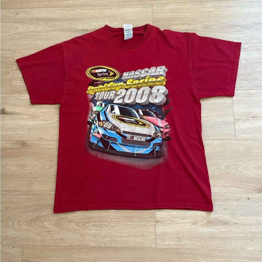NASCAR Sprint Cup Series Tour 2008 Graphic Red Tee Size L